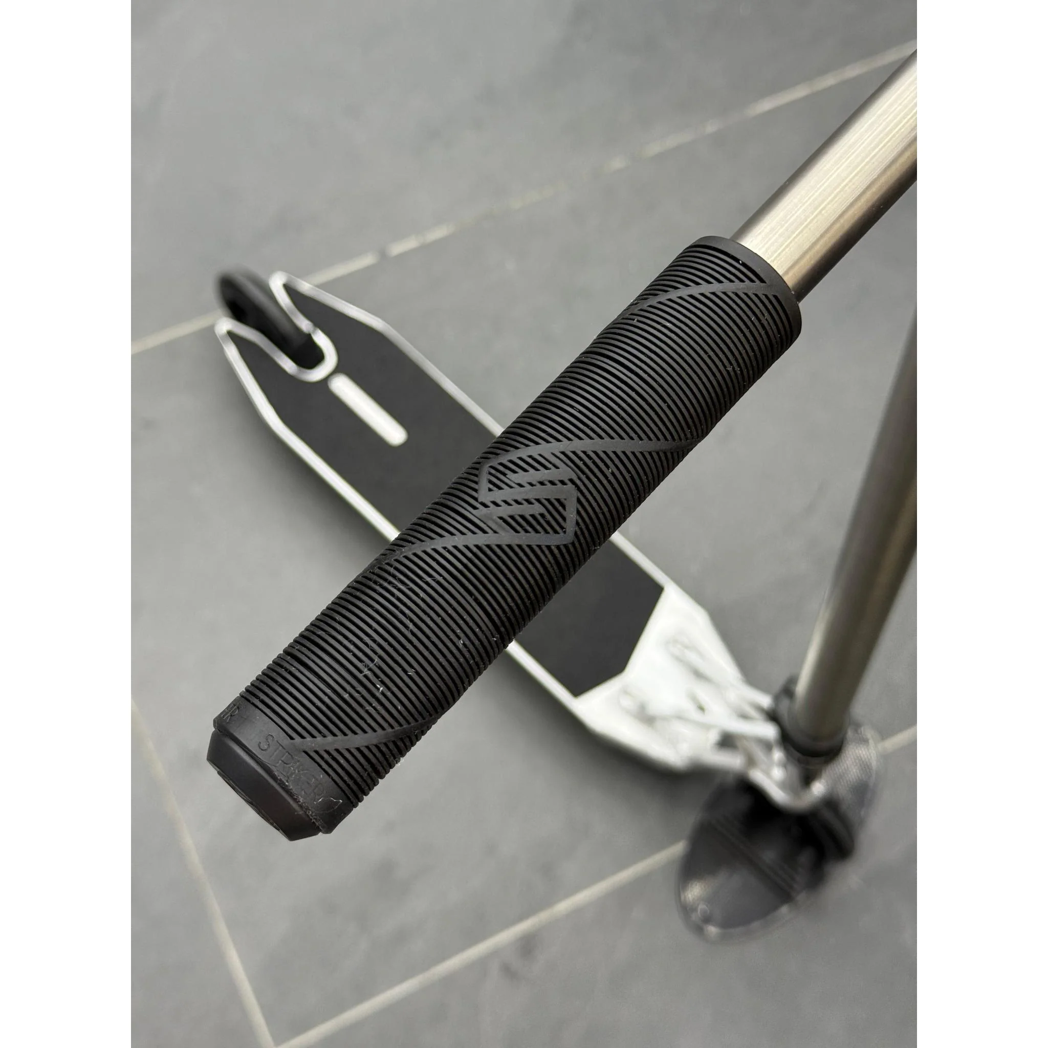 Scooter Custom Raw/Black - Image 6